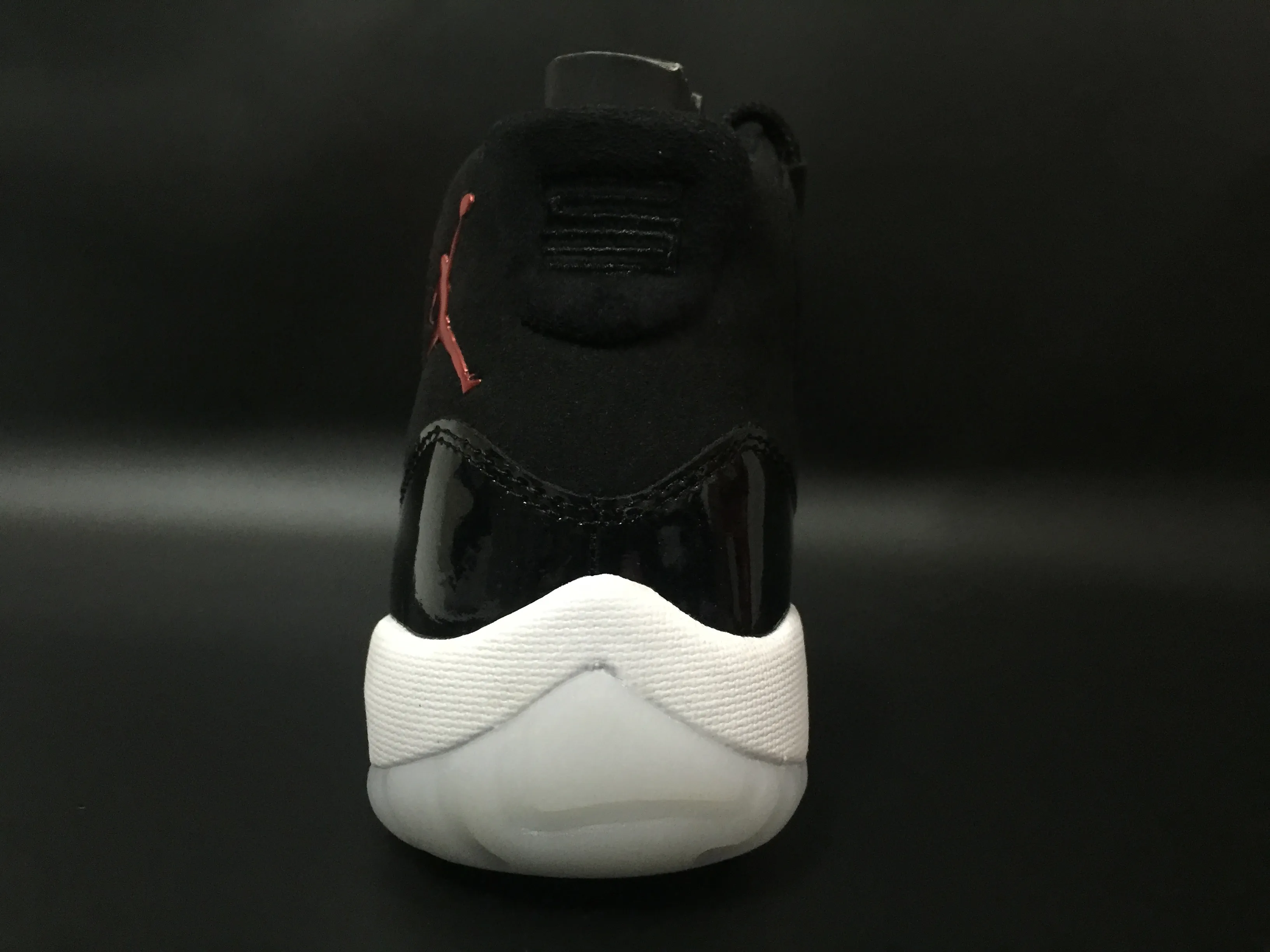 All Categories Air Jordan Jordan Series Basketball Shoes Air Jordan 11 First Layer Authentic Brand Original Air Jordan 11 "72-10" AJ11 Big Devil Joe 11 True Carbon Fiber 378037-002 Original Brand Men's Shoes